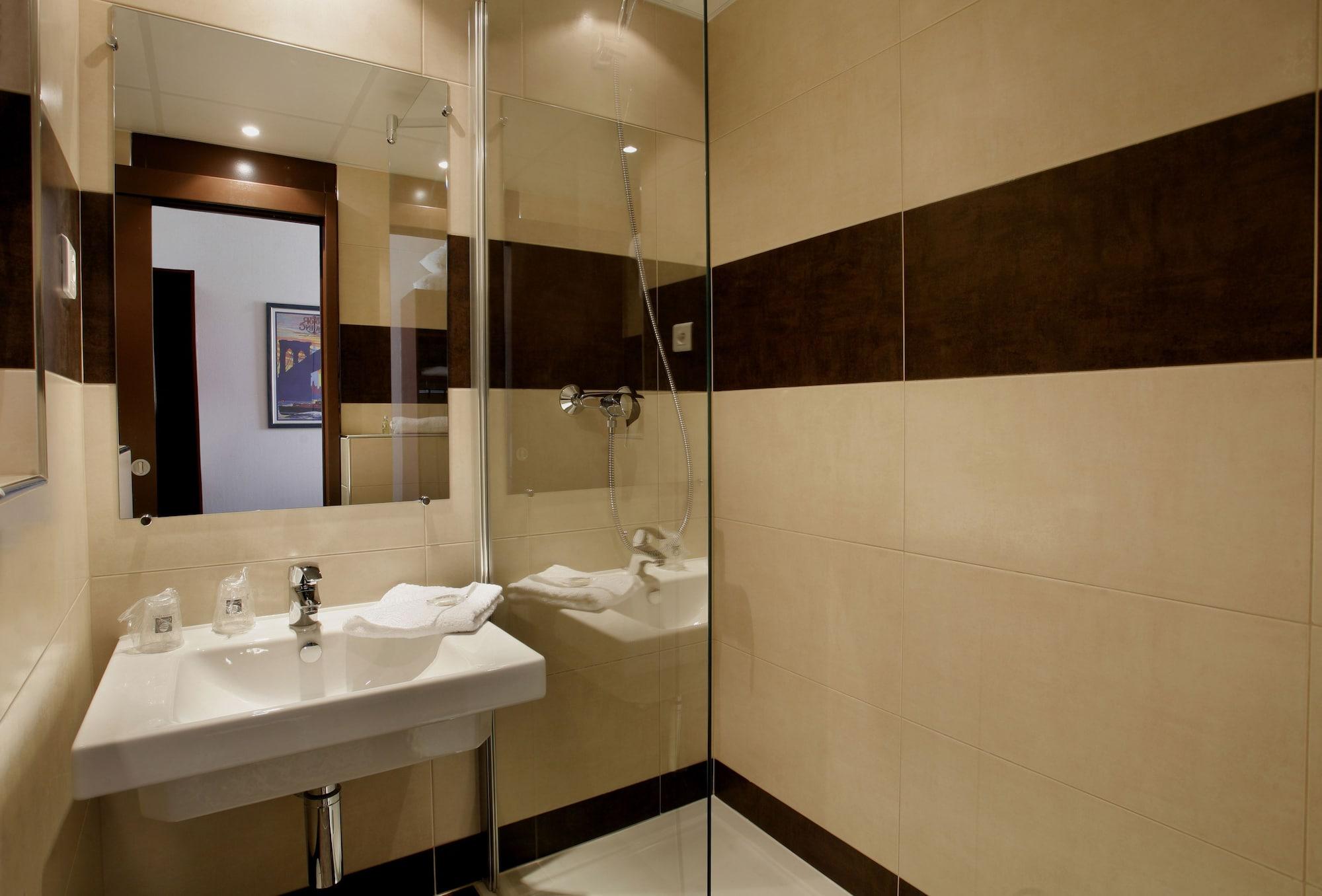 Hotel Gallieni Gennevilliers Zewnętrze zdjęcie
