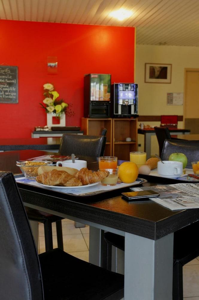 Hotel Gallieni Gennevilliers Zewnętrze zdjęcie