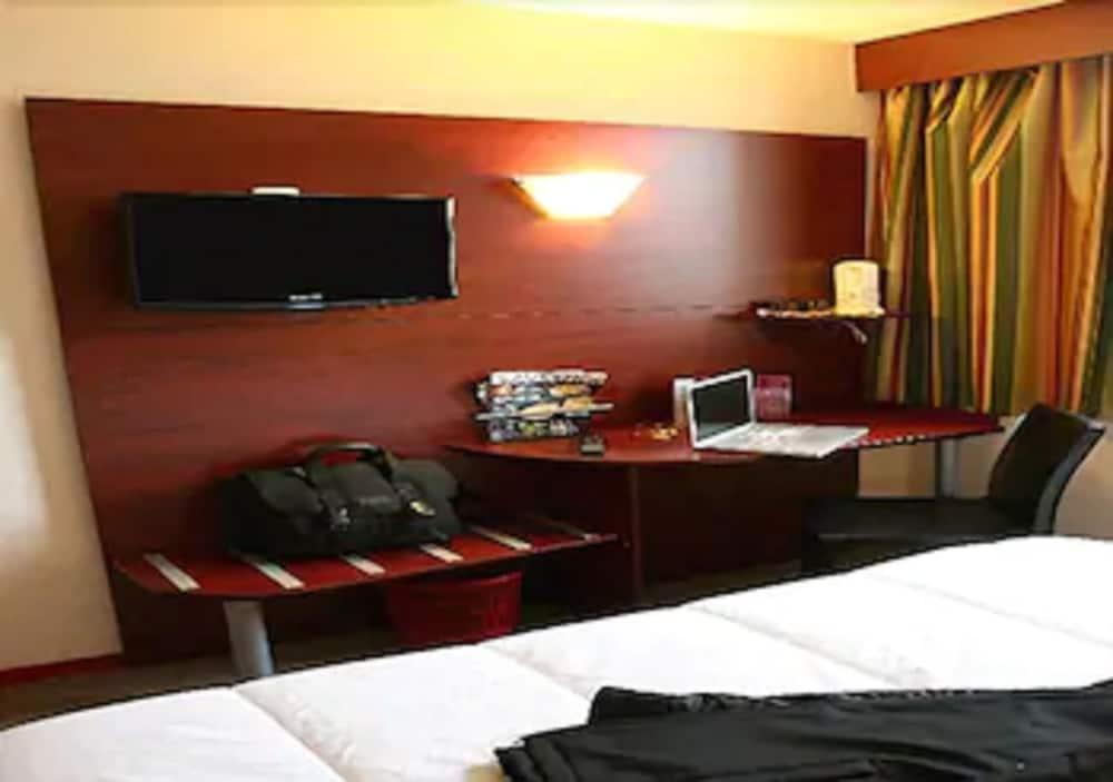 Hotel Gallieni Gennevilliers Zewnętrze zdjęcie