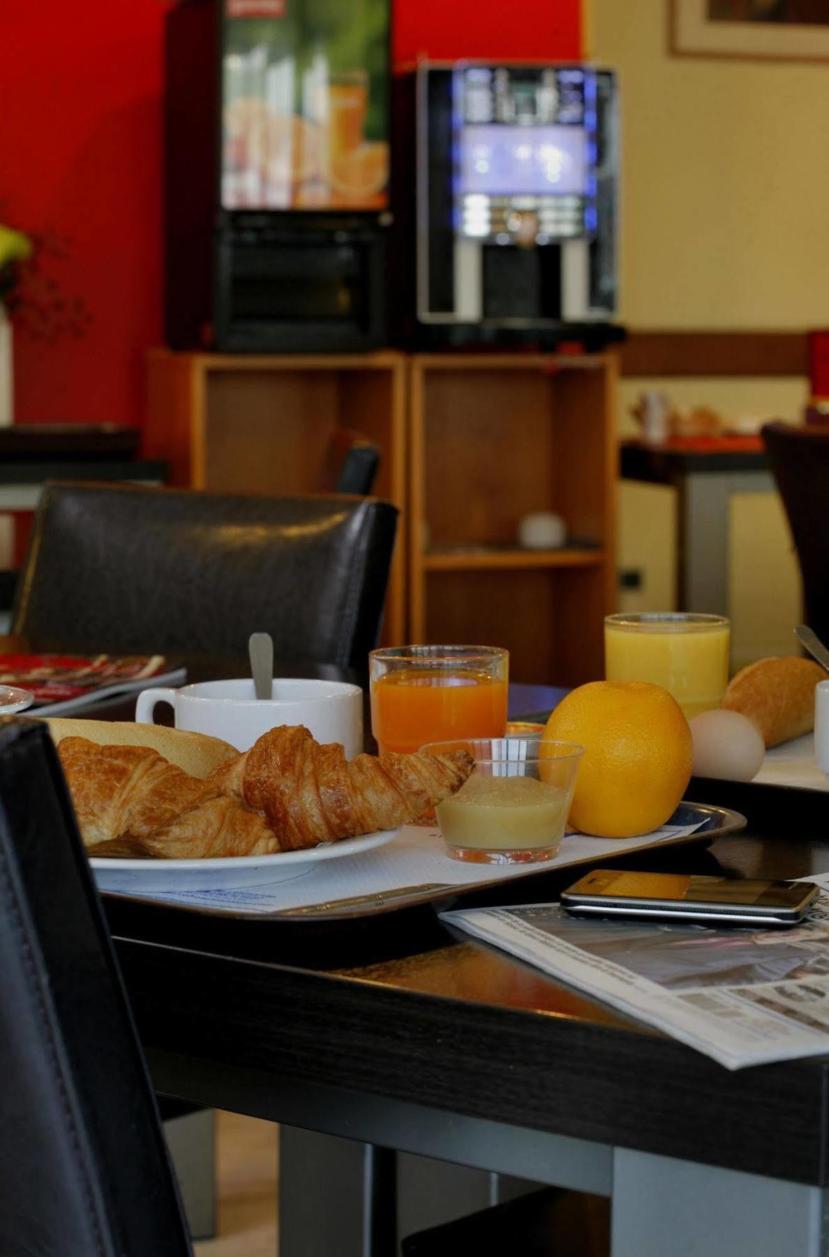 Hotel Gallieni Gennevilliers Zewnętrze zdjęcie
